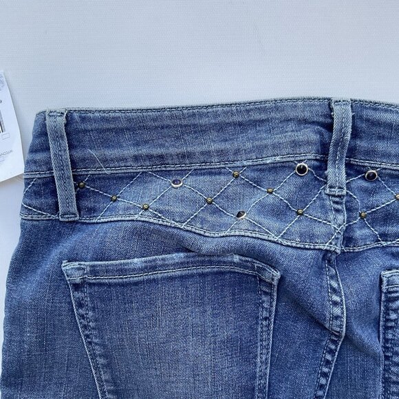 Guess Women’s Brittney Skinny Ankle Jeans Studded Distressed Blue Denim Size 28 - Picture 16 of 16